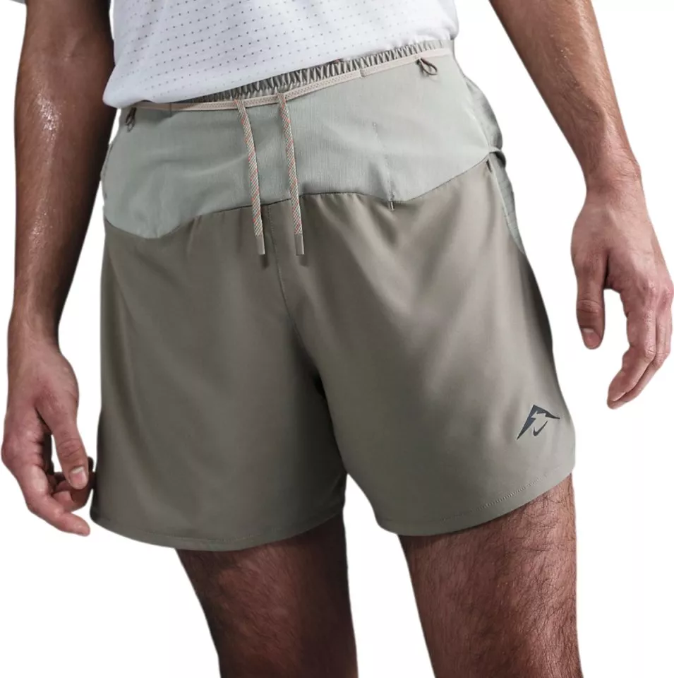 Korte broeken Nike Trail Second Sunrise 5inch