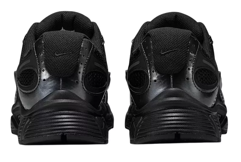 Обувки Nike V5 RNR Shoe