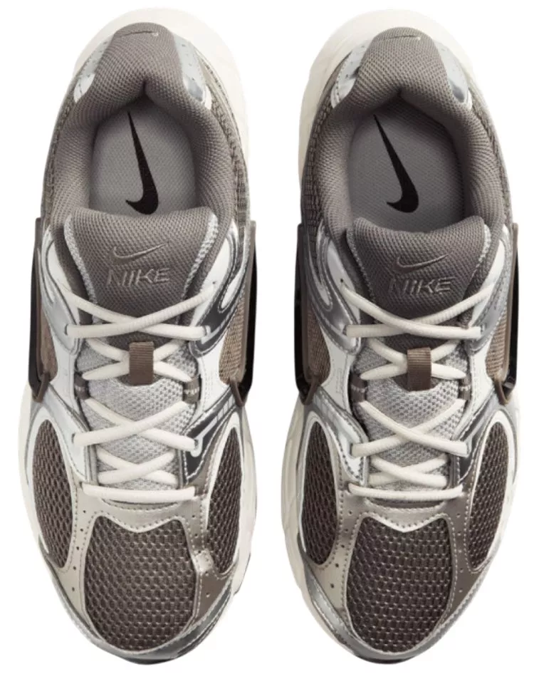Обувки Nike V5 RNR Shoe