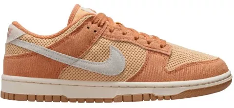 Dunk Low Next Nature SE Sneaker Women