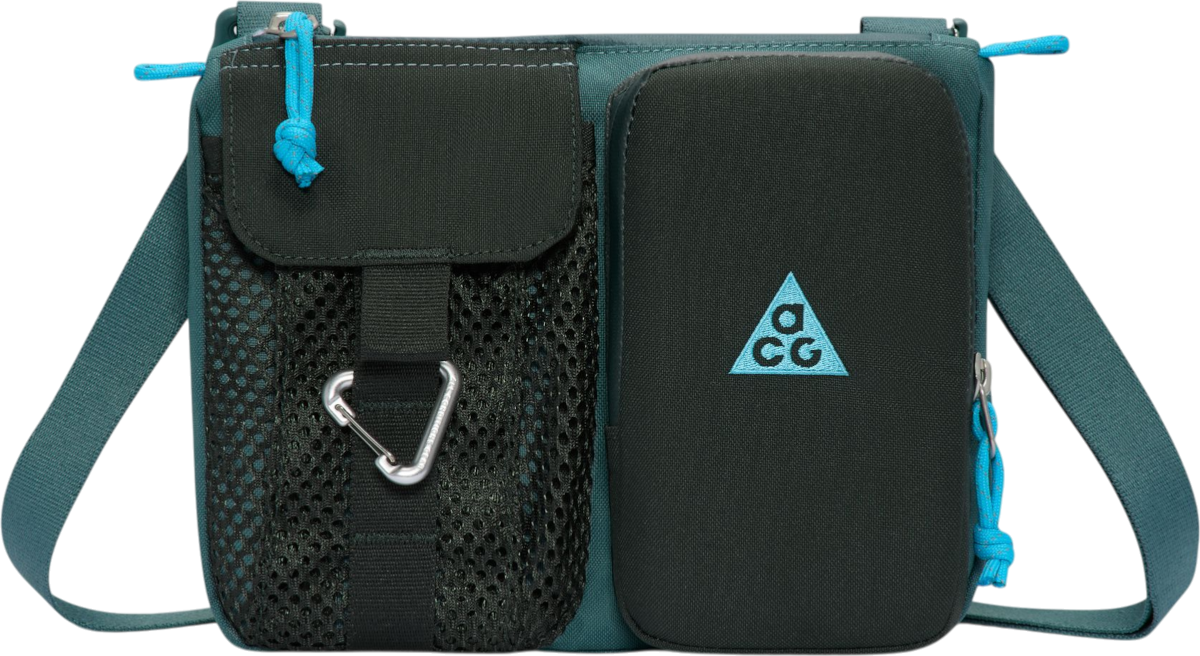 ACG DAYMAX Shoulder Bag