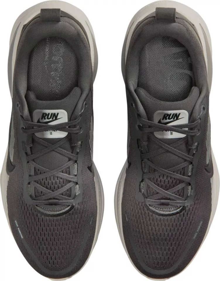 Juoksukengät Nike Vomero 18