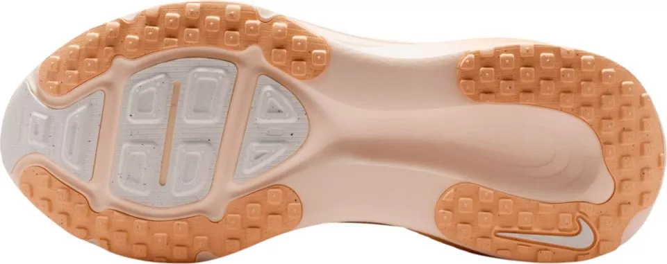 Tekaški copati Nike Vomero 18