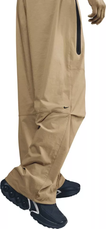 Byxor Nike Men's Tech Woven Oversized Trousers