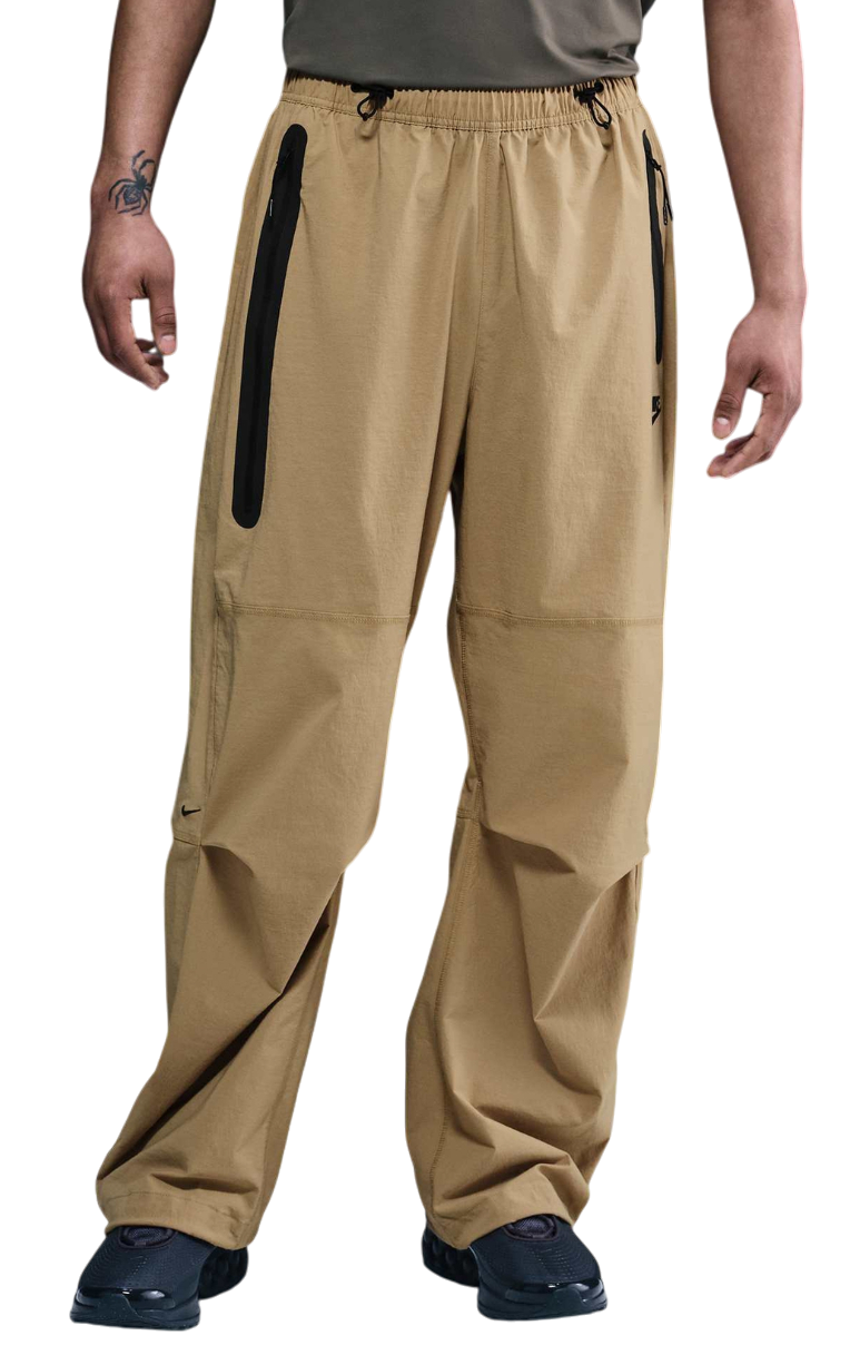 Byxor Nike Men's Tech Woven Oversized Trousers