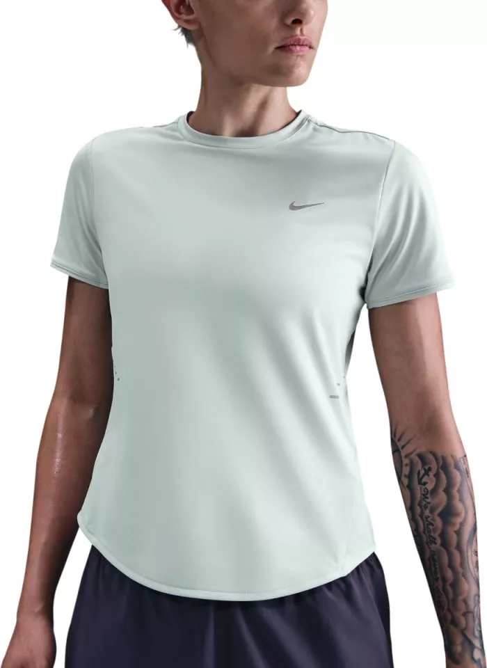 Тениска Nike Swift