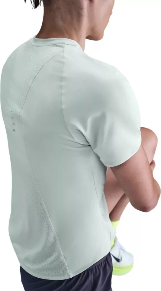 Тениска Nike Swift