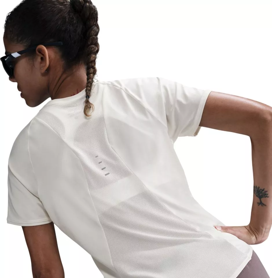 T-Shirt Nike Swift