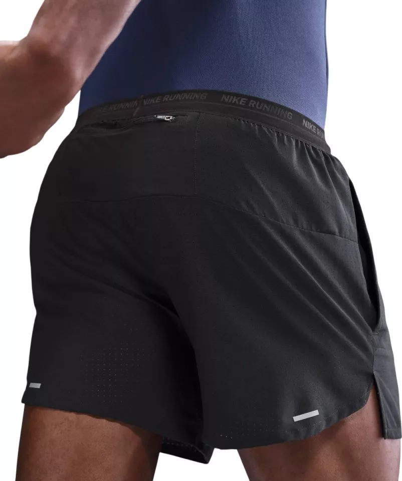Σορτς Nike Stride 5inch