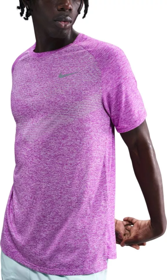Pánské běžecké tričko s krátkým rukávem Nike Stride