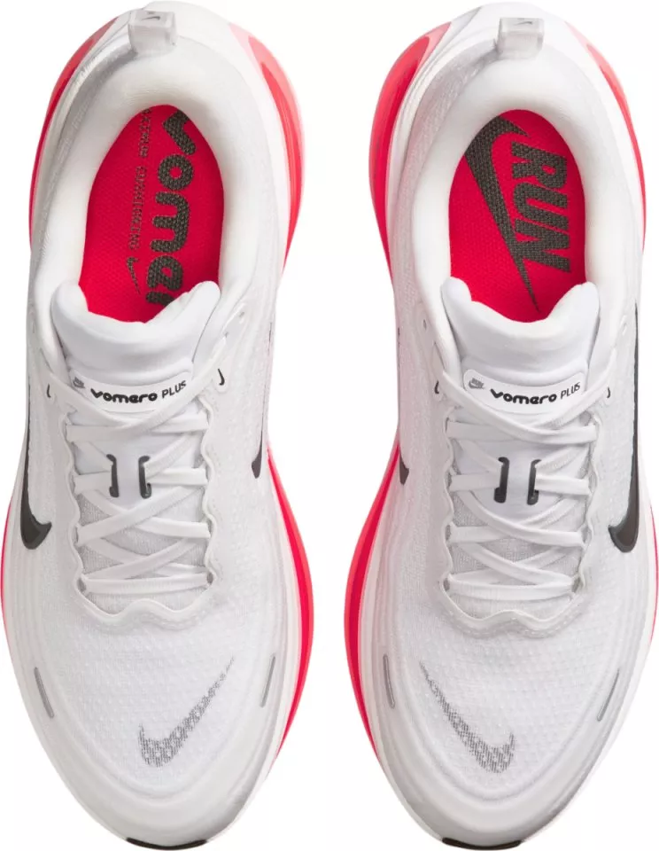 Tekaški copati Nike Vomero Plus