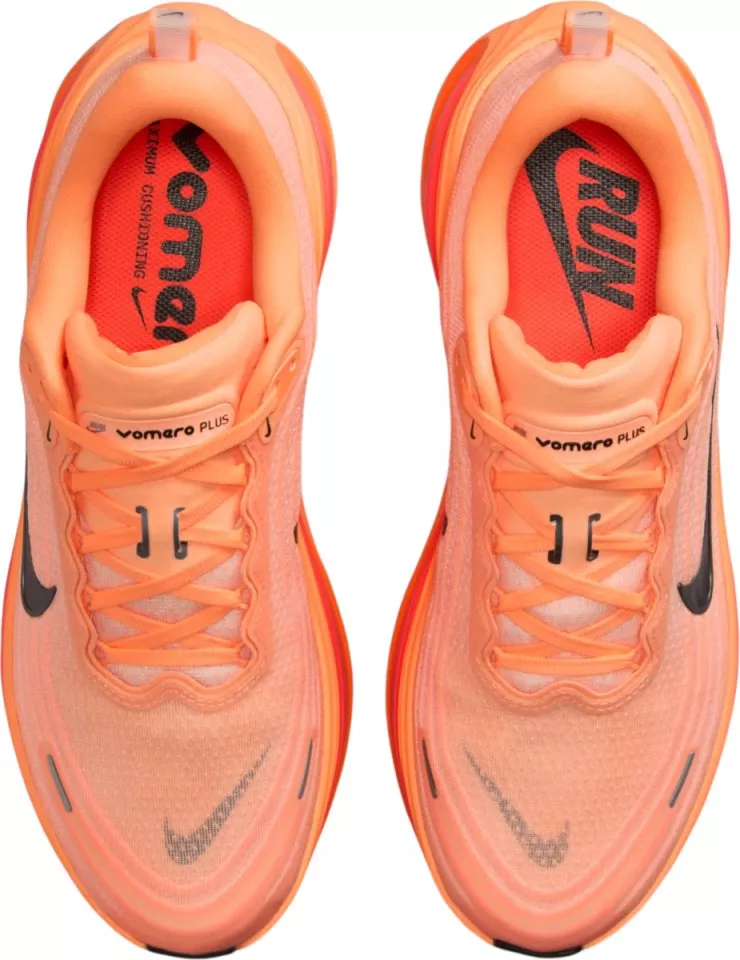 Tekaški copati Nike Vomero Plus