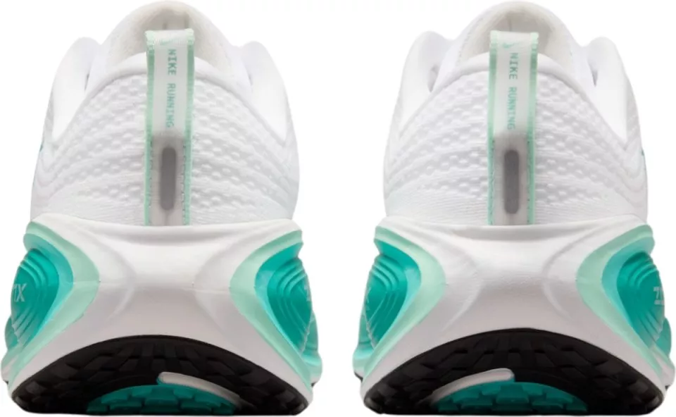 Running shoes Nike Vomero Plus