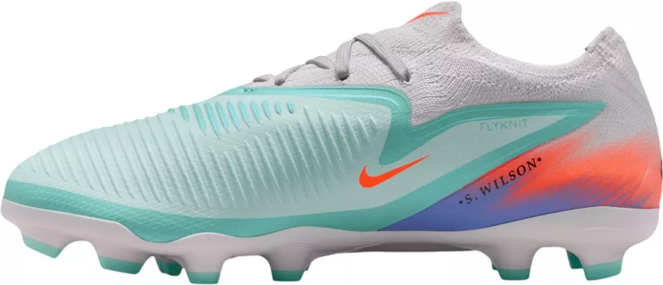 Kopačky na pevný povrch Nike Phantom 6 Low Pro FG