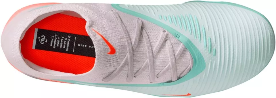 Kopačky na pevný povrch Nike Phantom 6 Low Pro FG