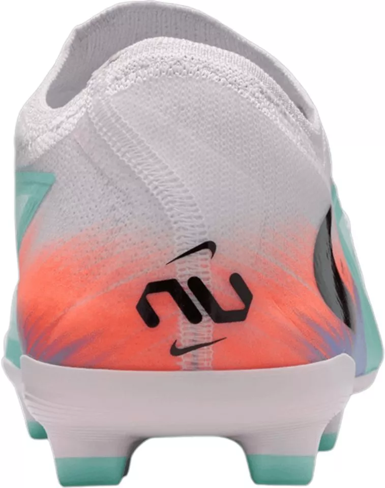 Kopačky na pevný povrch Nike Phantom 6 Low Pro FG