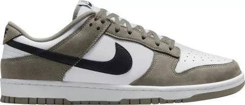Dunk Low Sneaker
