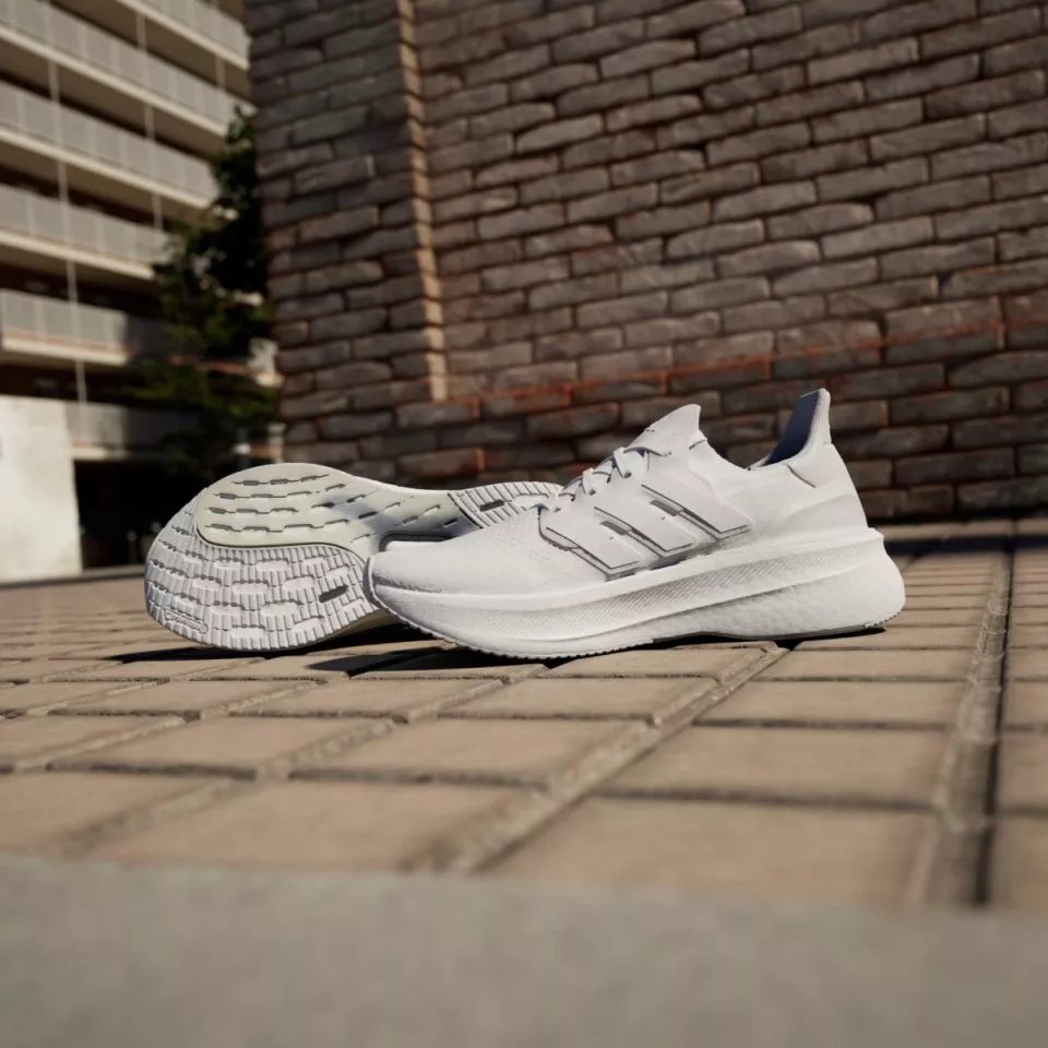 Pánské běžecké boty adidas Ultraboost 5