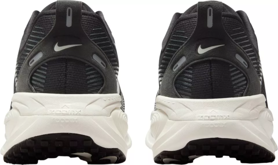 Running shoes Nike Vomero 18 Wide