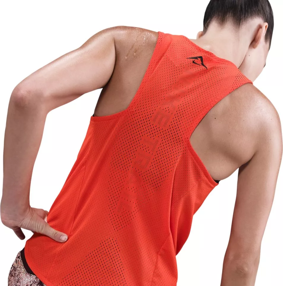 Canotte e Top Nike Trail