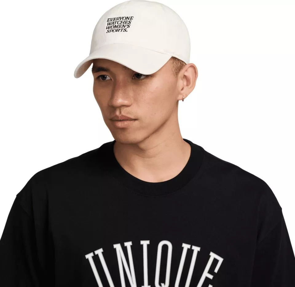 Šiltovka Nike Everyone Watches Women's Sports Cap