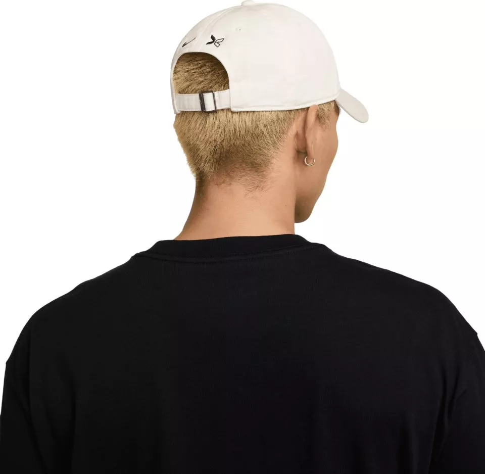 Šiltovka Nike Everyone Watches Women's Sports Cap