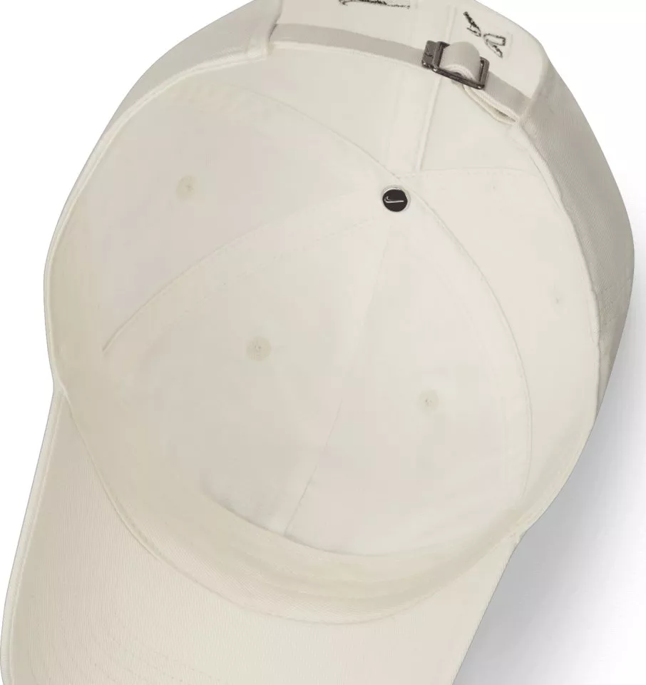 Šiltovka Nike Everyone Watches Women's Sports Cap