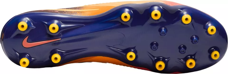 Nogometni čevlji Nike Phantom 6 Low Pro 