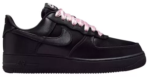 Air Force 1 '07 LV8 Sneaker Women