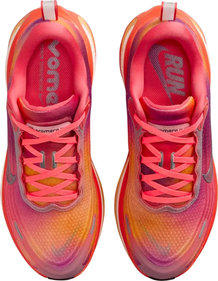 Tekaški copati Nike Vomero Plus SE
