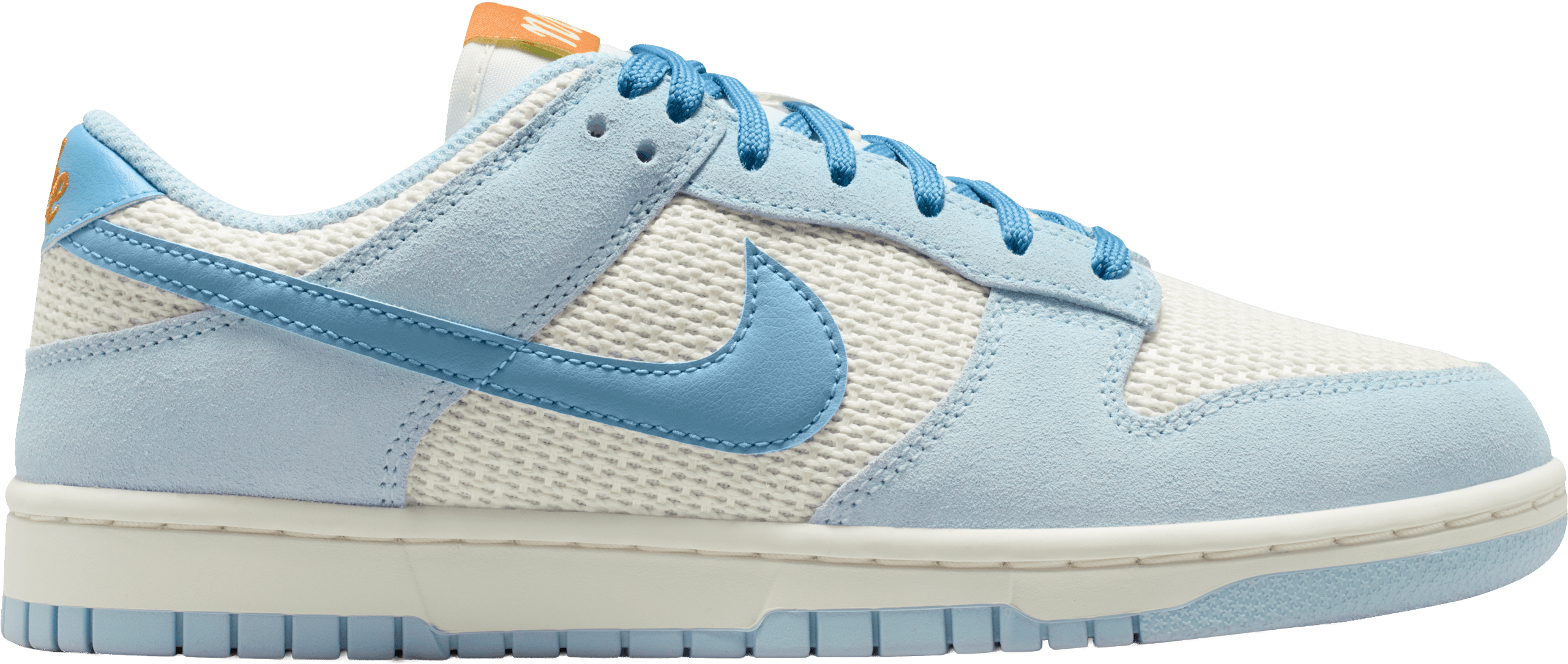 Dunk Low SE Sneaker Women