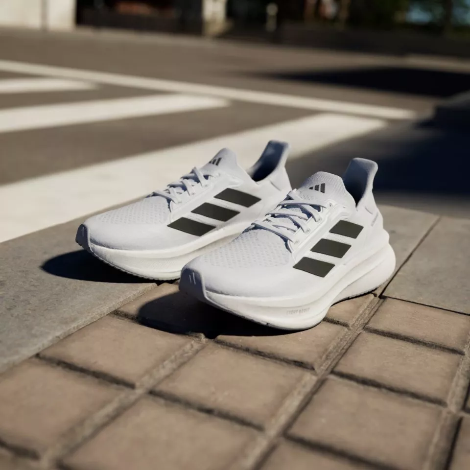 Tekaški copati adidas ULTRABOOST 5X W
