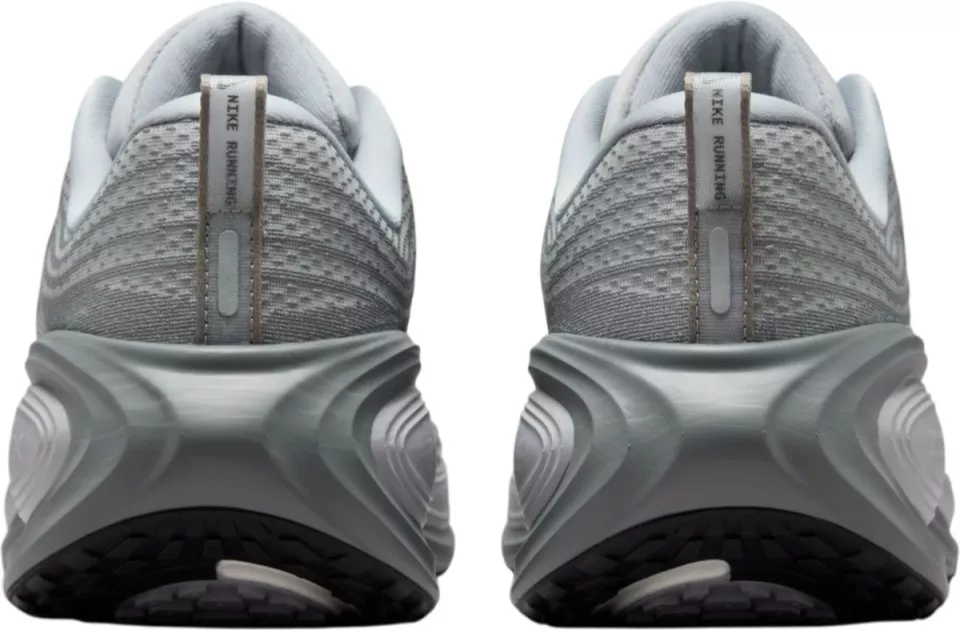 Tekaški copati Nike Vomero Plus