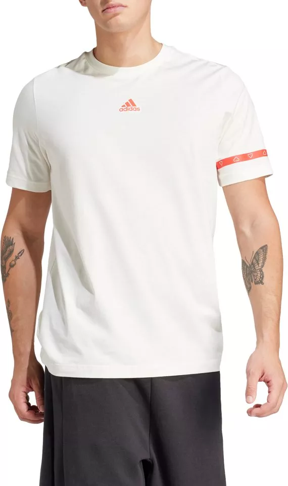 Camiseta adidas BRAND LOVE COLLEGIATE GRAPHIC TEE