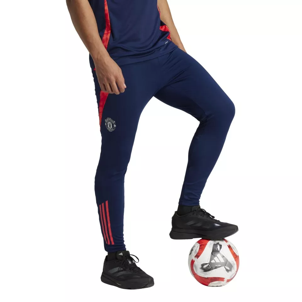 adidas MUFC TR PNT Nadrágok