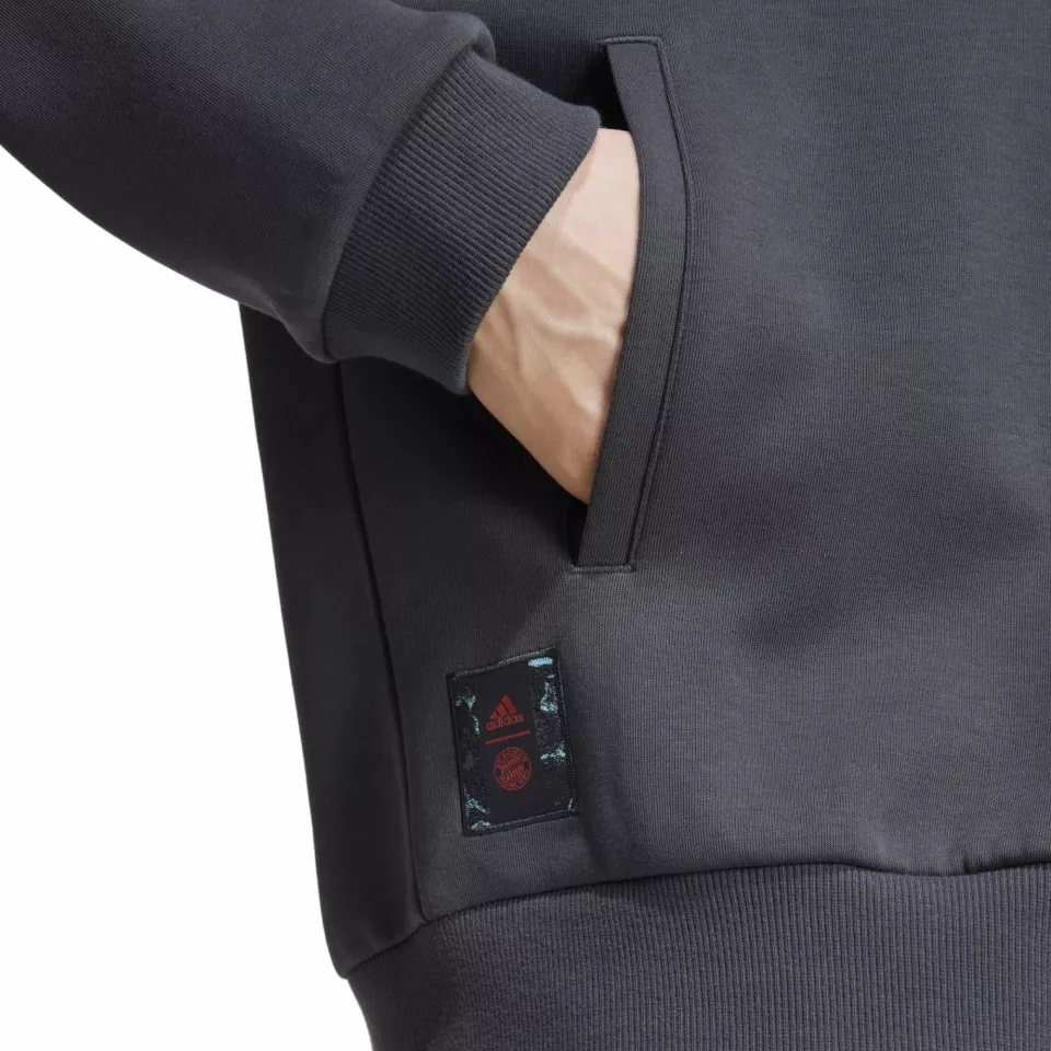 adidas FCB SZN DKTT Melegítő felsők
