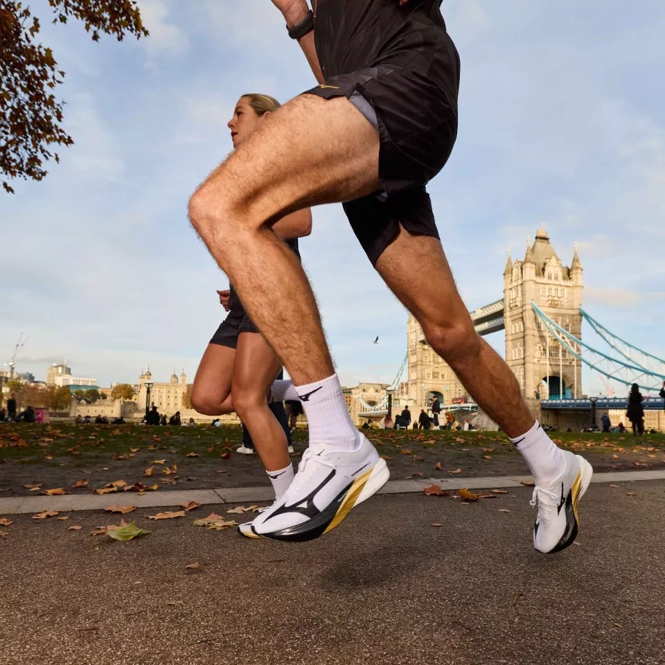 Running shoes Mizuno Hyperwarp Elite