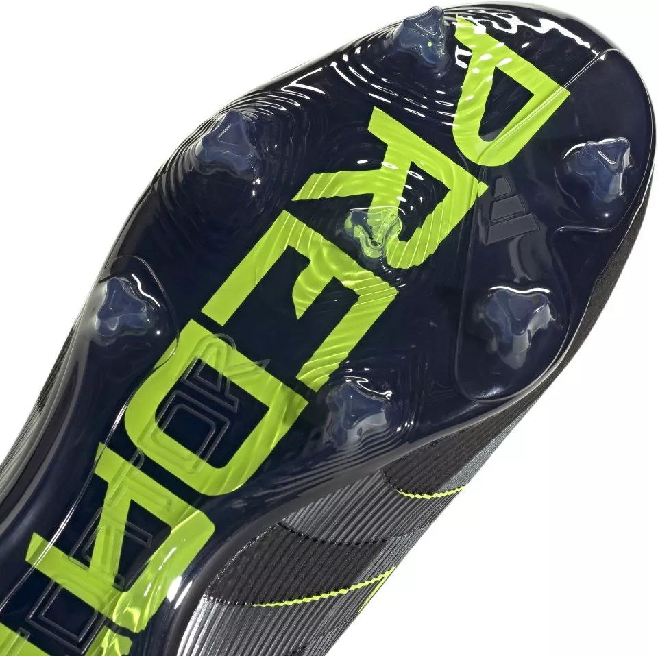 Fotbollsskor adidas PREDATOR PRO FG