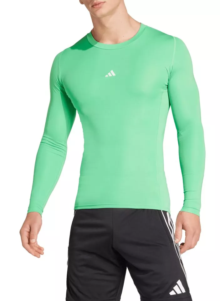 Тениска с дълъг ръкав adidas Techfit Longsleeve T-Shirt