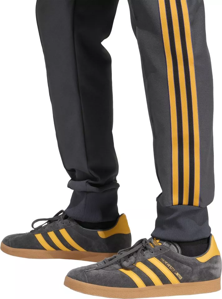Hlače adidas Originals Manchester United Icon Track Pant