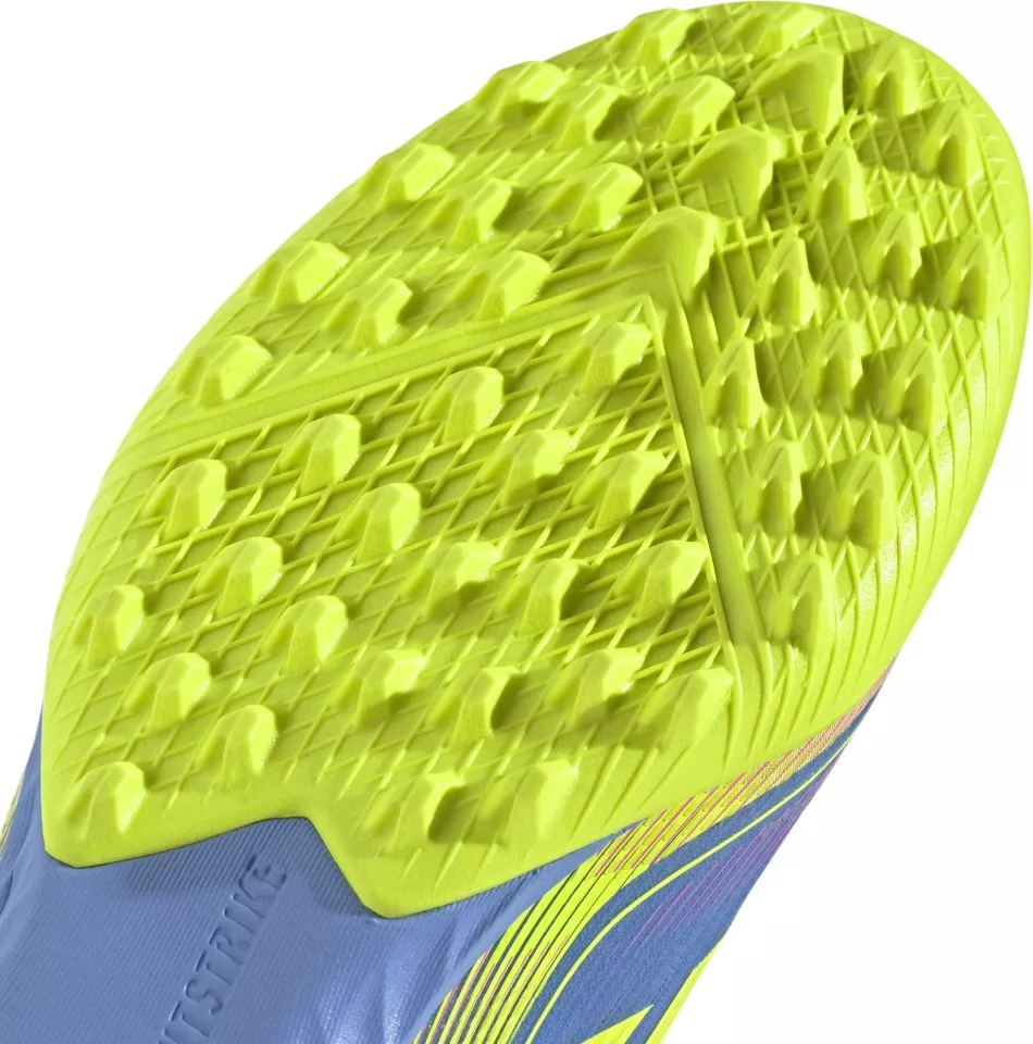 Pánské beztkaničkové kopačky adidas F50 Pro Laceless TF
