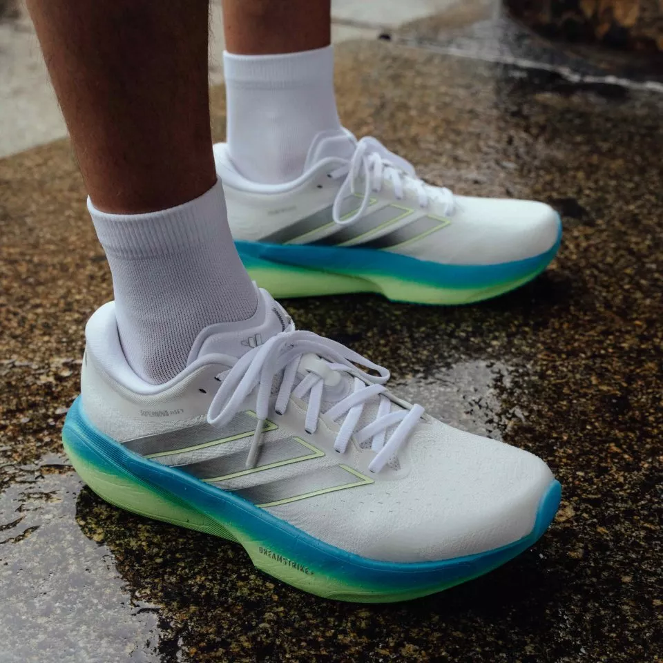 Running shoes adidas Supernova Rise 3