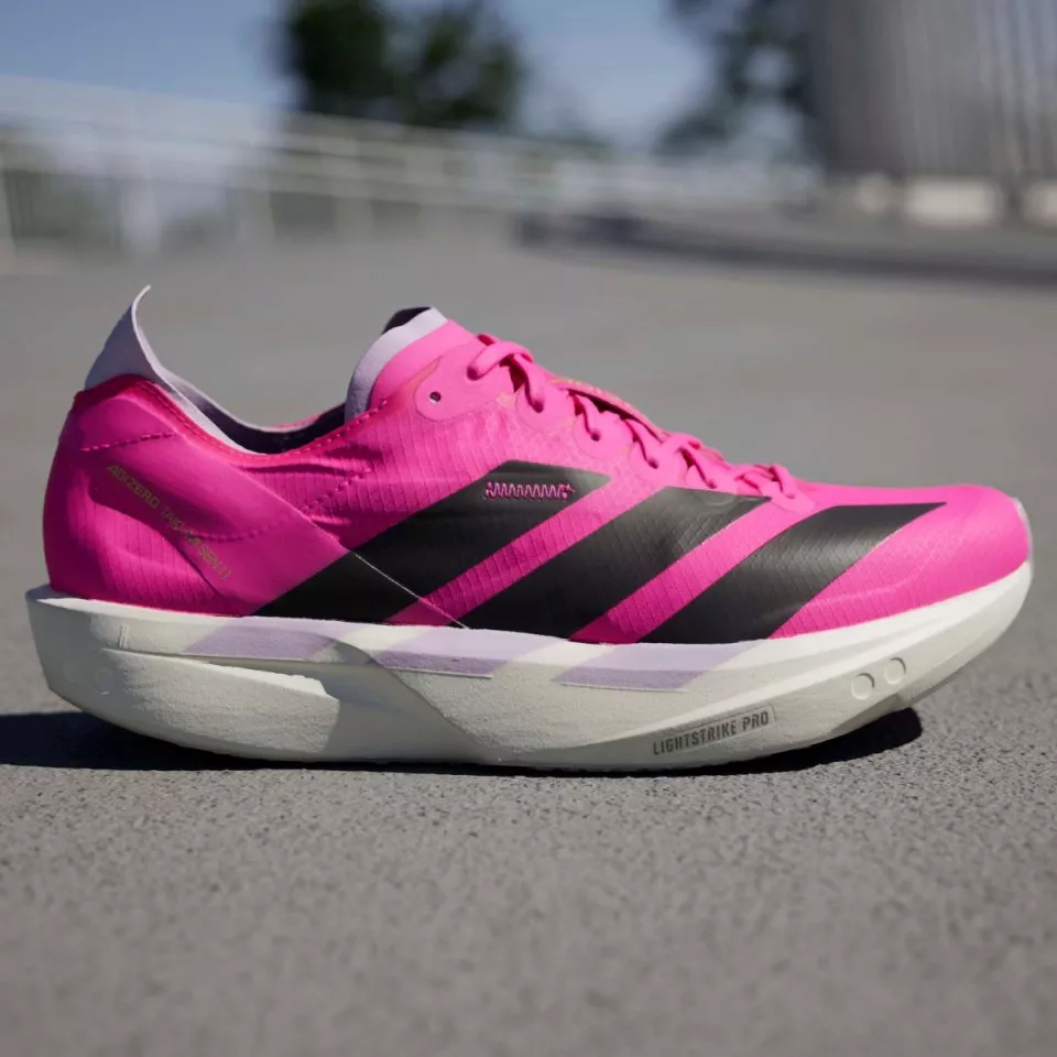Tekaški copati adidas Adizero Takumi Sen 11