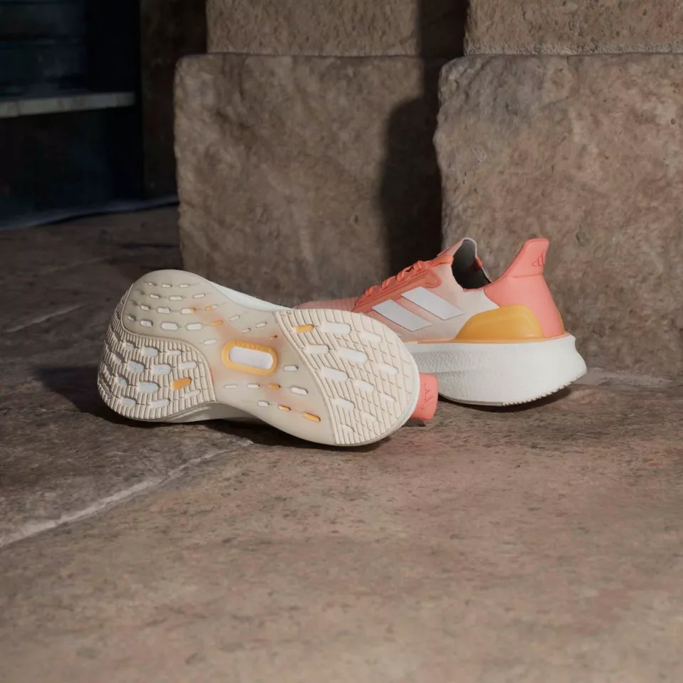 Tekaški copati adidas Ultraboost 5X