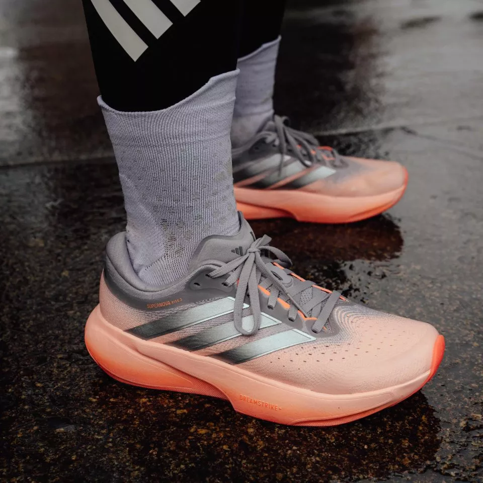 Running shoes adidas Supernova Rise 3