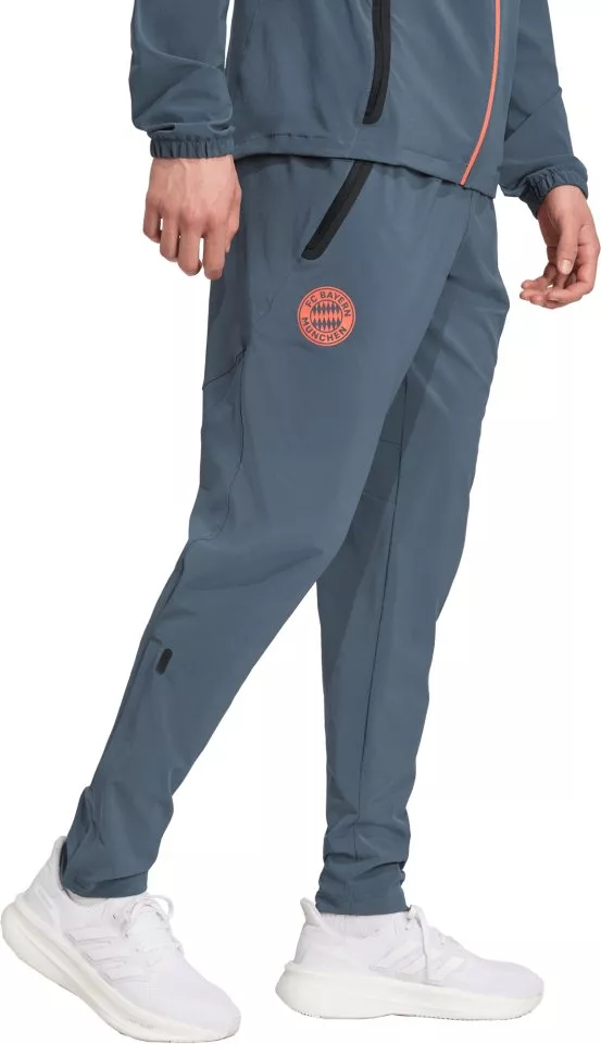 Pantaloni adidas FC Bayern Tiro25 Competition Vis Tech Travel Pant