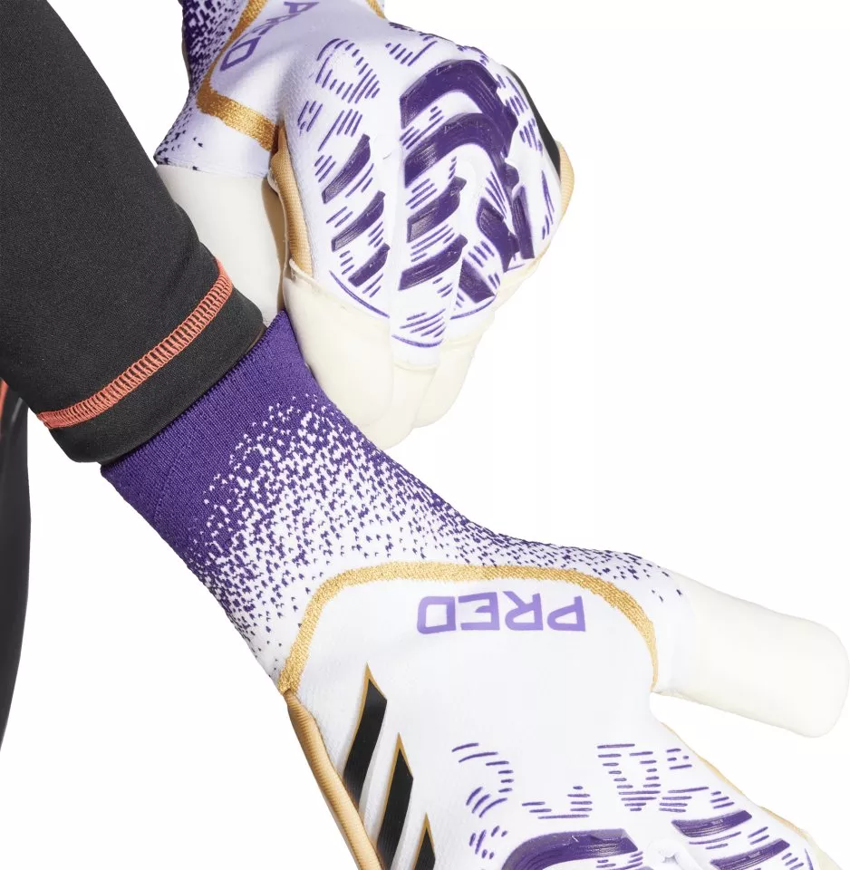 Goalkeeper's gloves adidas PRED GL PRO HYP