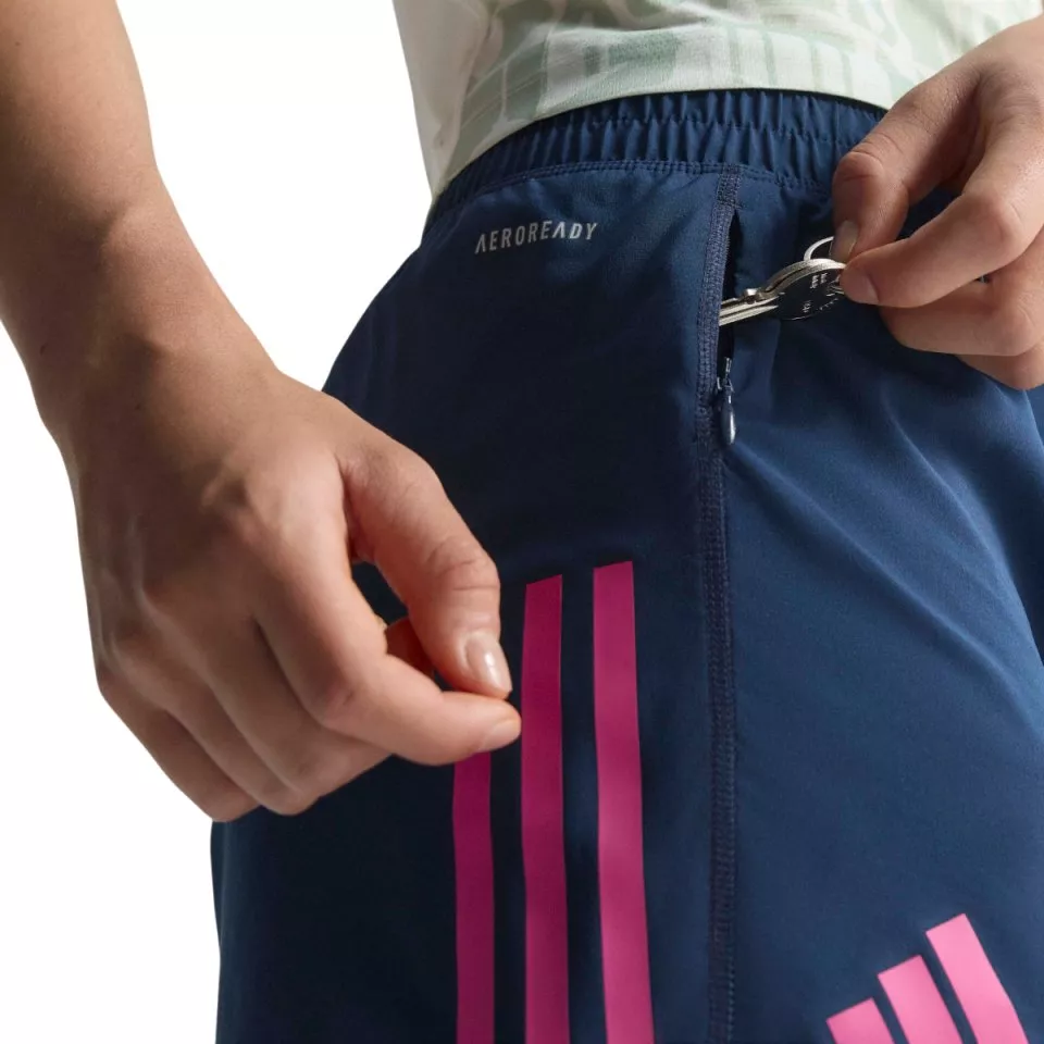 Σορτς adidas BMW Berlin Marathon 2025