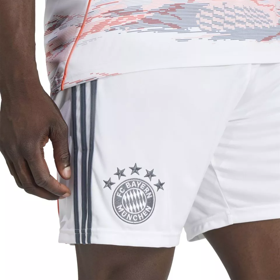 Sorturi adidas FC Bayern München Away Short 2025/26