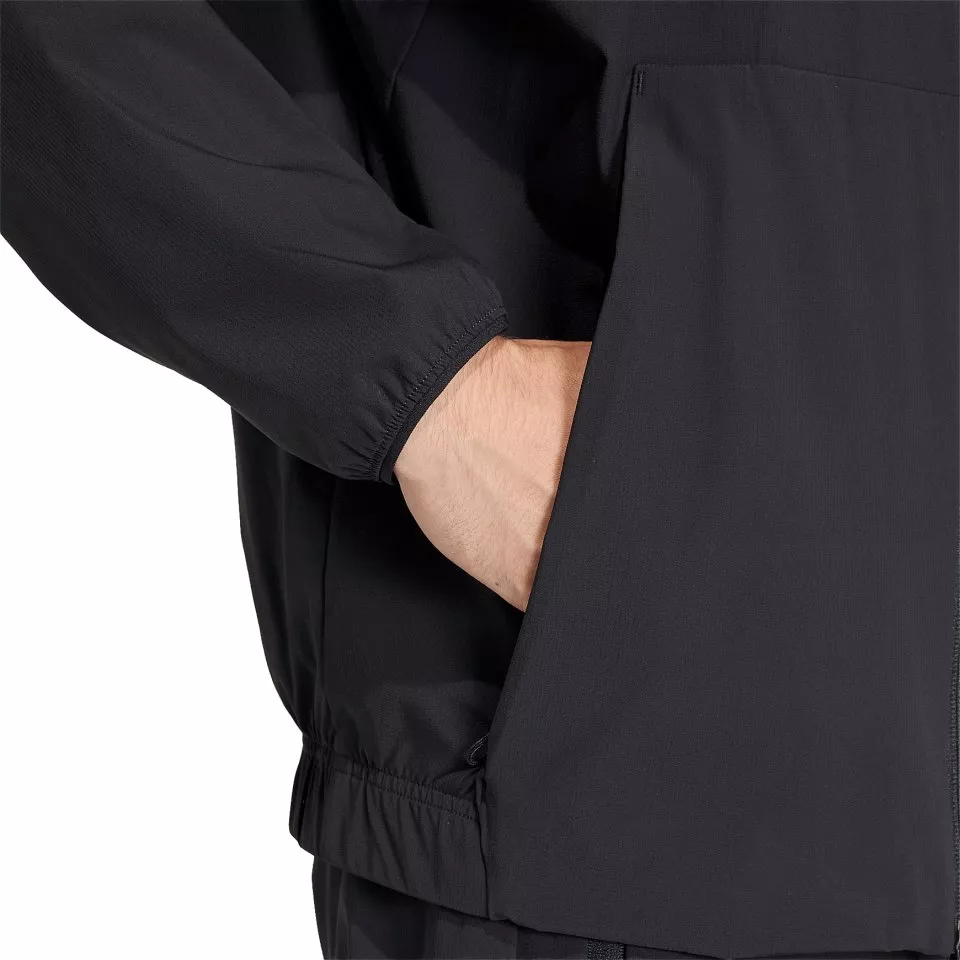 Jakna s kapuco adidas Z.N.E Woven